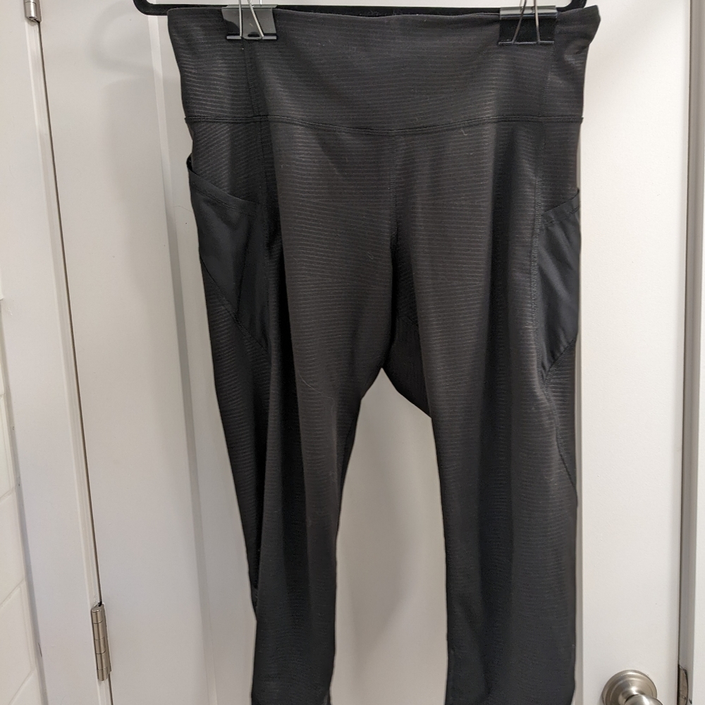 Old Navy active crop workout leggings